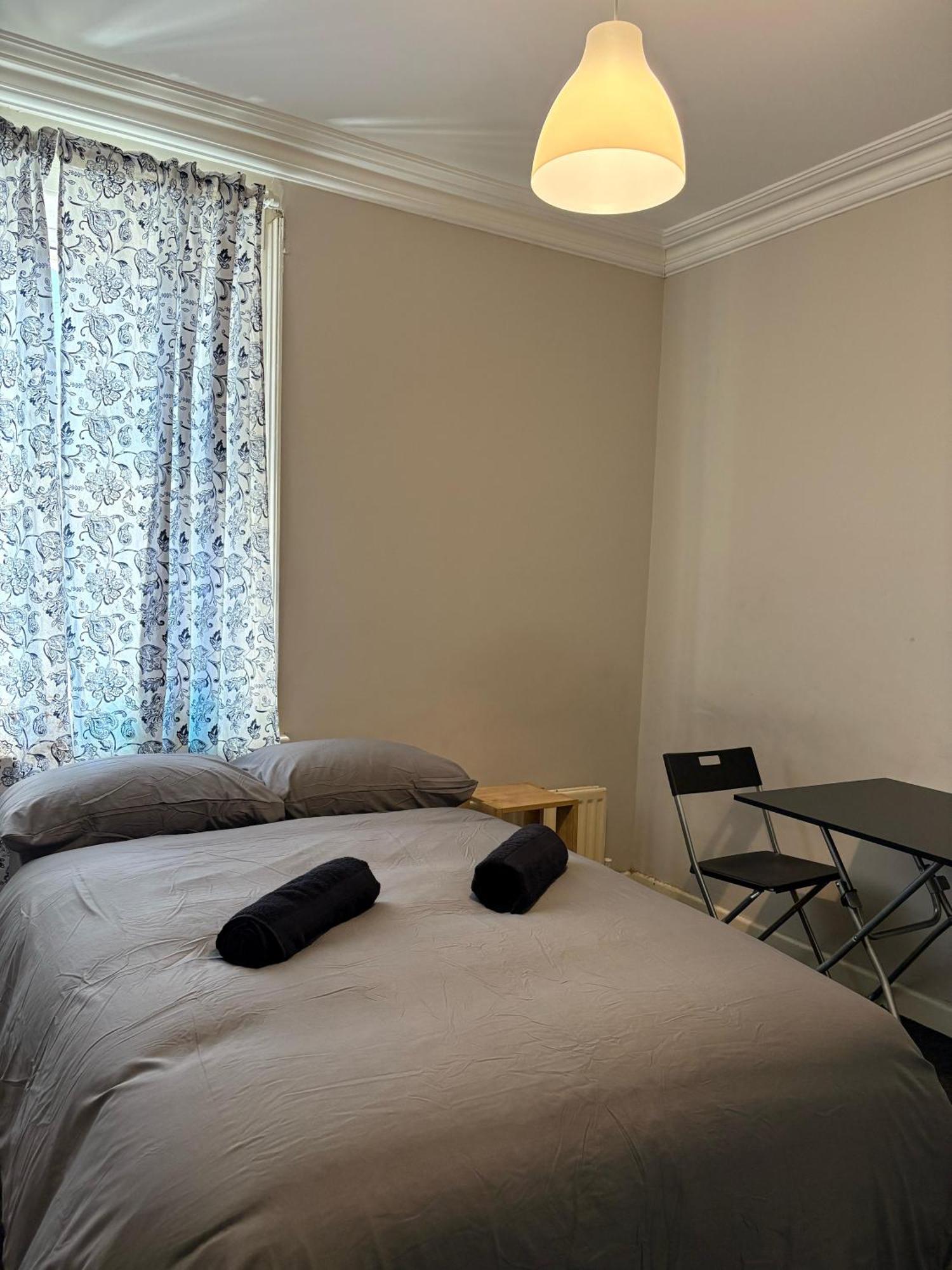 Superb Double Near Croke Park - 6 * Dublin